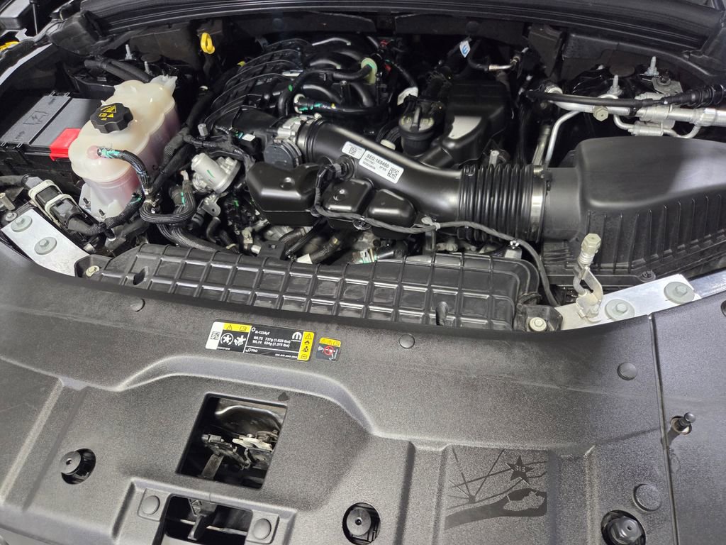 Used 2023 Jeep Grand Cherokee Altitude image 25