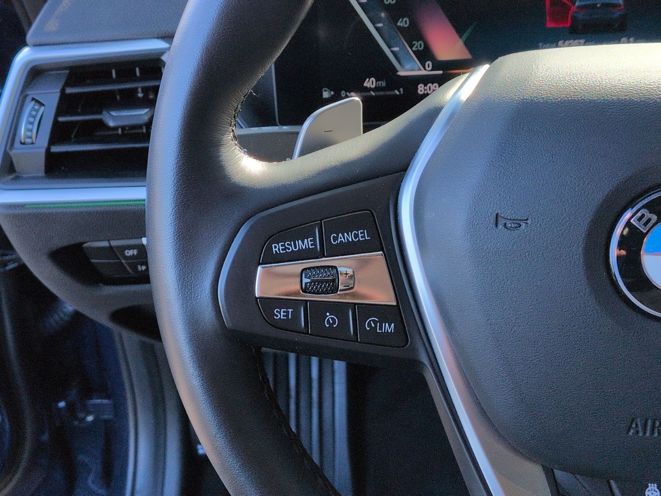 Used 2023 BMW 330i Sedan w/ Premium Package RWD image 19