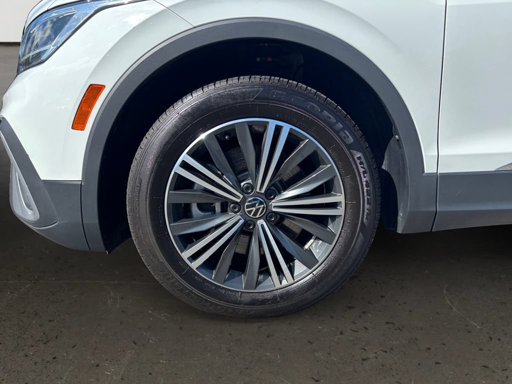 Used 2024 Volkswagen Tiguan Wolfsburg Edition FWD image 10