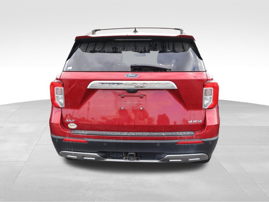 Used 2022 Ford Explorer XLT w/ Equipment Group 202A AWD/4WD image 19