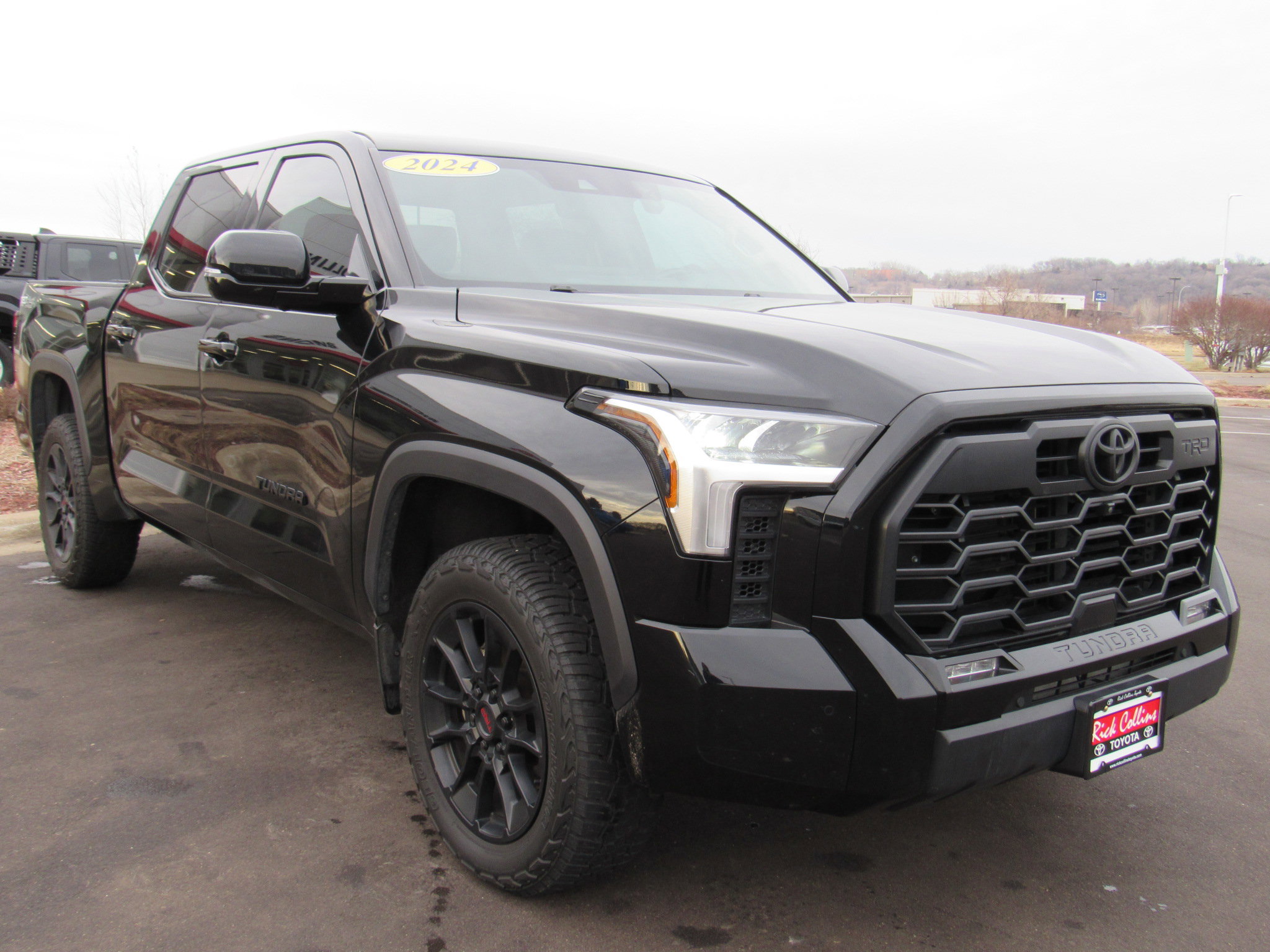 Used 2024 Toyota Tundra Limited image 3