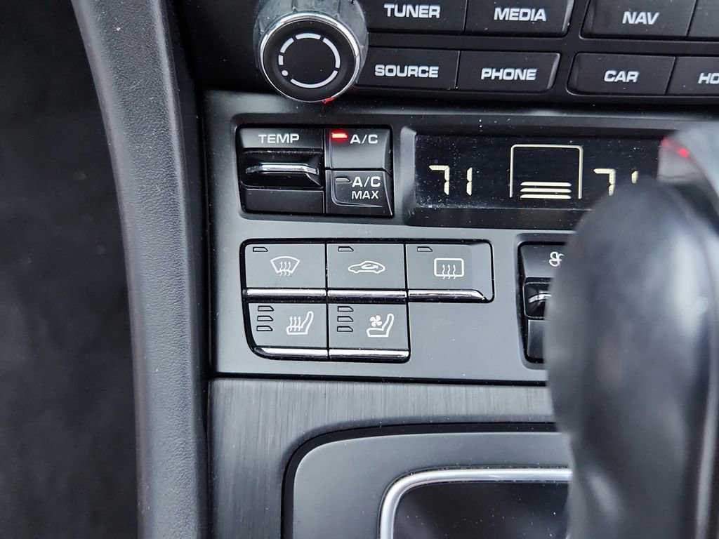 Used 2018 Porsche 911 Carrera 4 GTS image 35