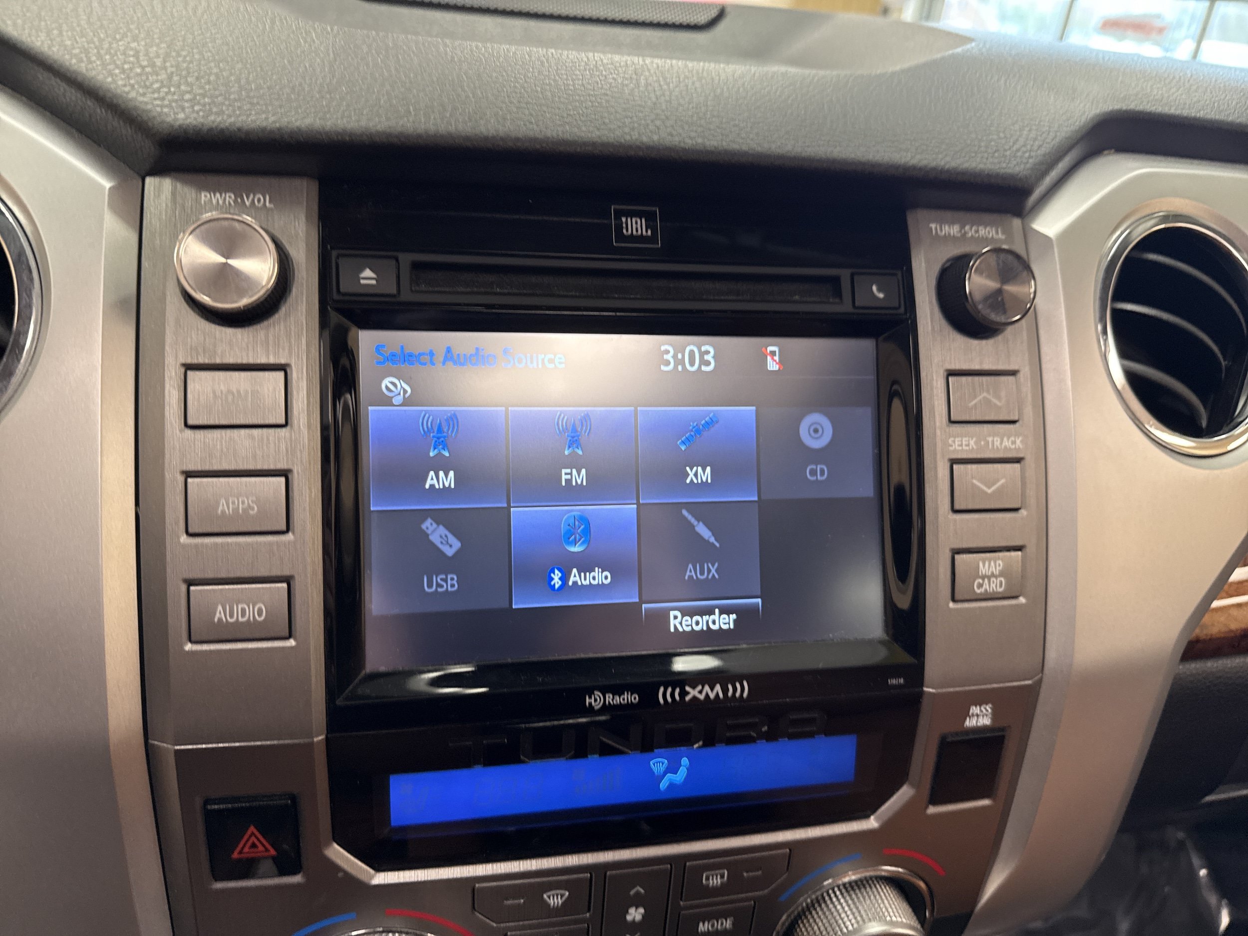 Used 2018 Toyota Tundra Platinum AWD/4WD image 35