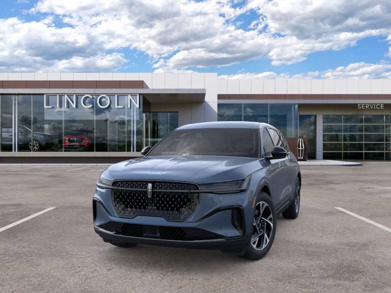 New 2026 Lincoln Nautilus Premier w/ Jet Appearance Package AWD/4WD image 2