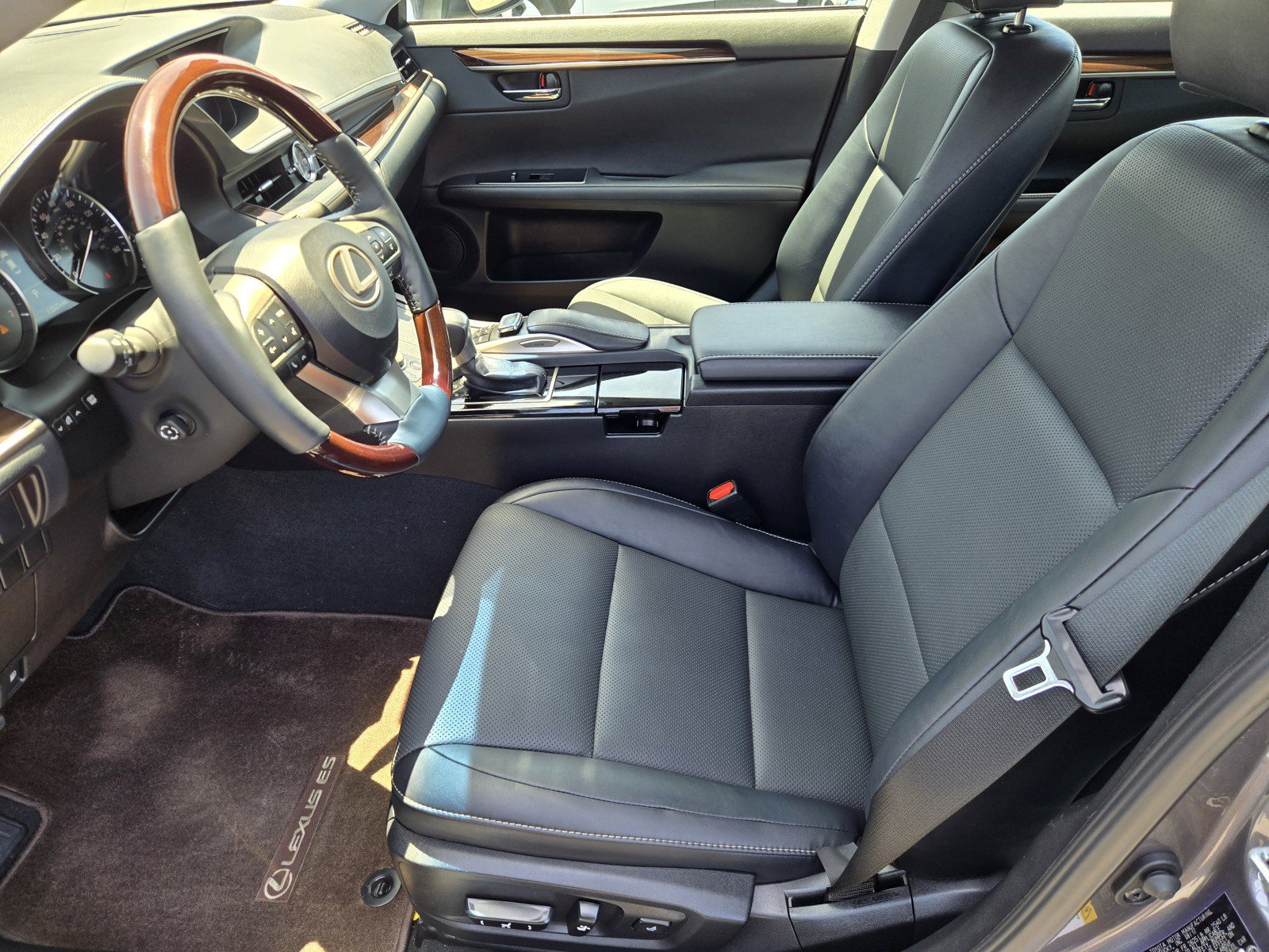 Used 2017 Lexus ES 350 w/ Navigation System Package FWD image 14