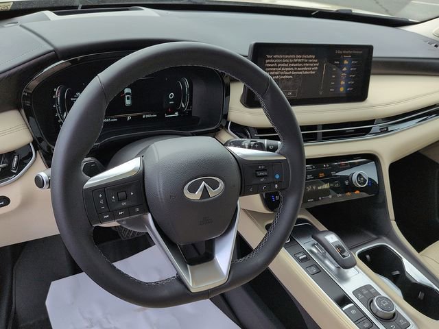Used 2025 INFINITI QX60 Sensory w/ Vision Package AWD/4WD image 12