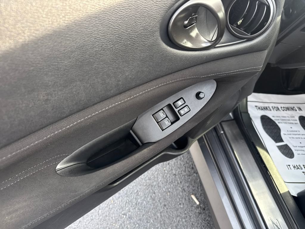 Used 2024 Nissan Z Sport w/ Floor Mat Package image 12