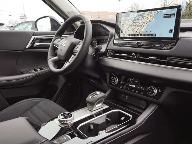 New 2026 Mitsubishi Outlander AWD image 44
