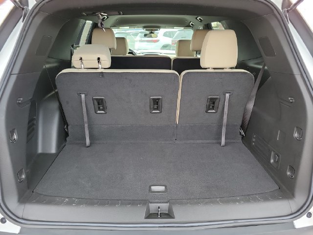 Certified 2023 Chevrolet Traverse LS FWD image 30