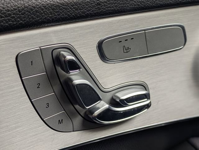 Used 2019 Mercedes-Benz C 300 Sedan image 26