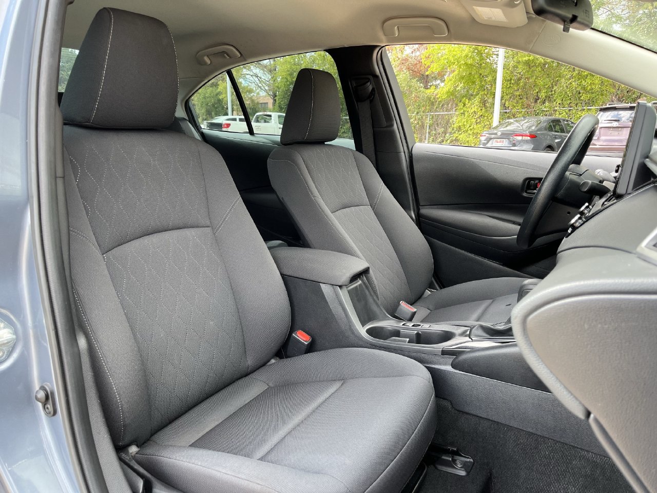 Used 2024 Toyota Corolla LE FWD image 23