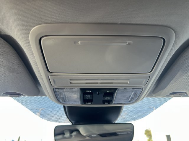 Used 2025 Honda Odyssey Touring image 22