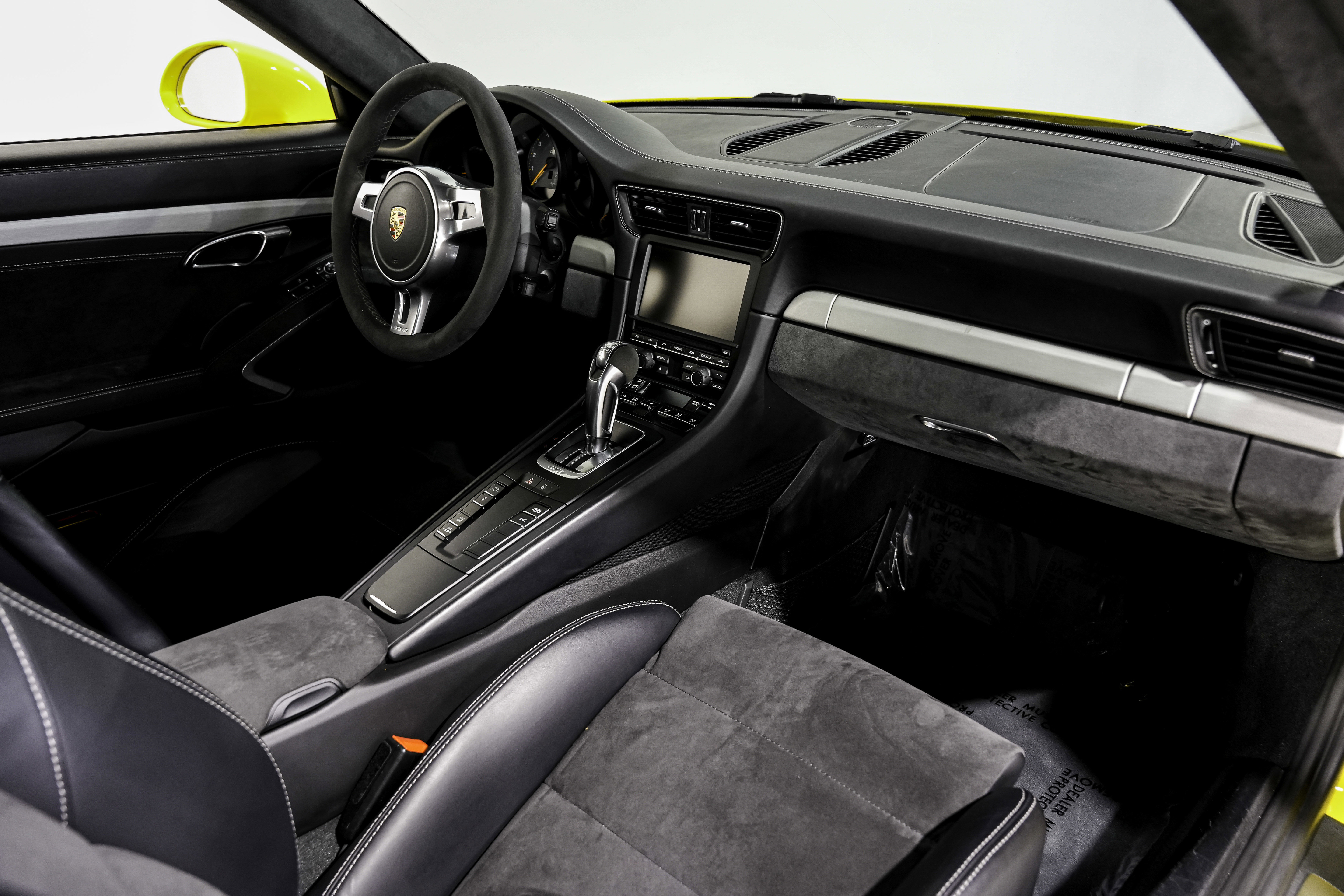 Used 2015 Porsche 911 GT3 image 29