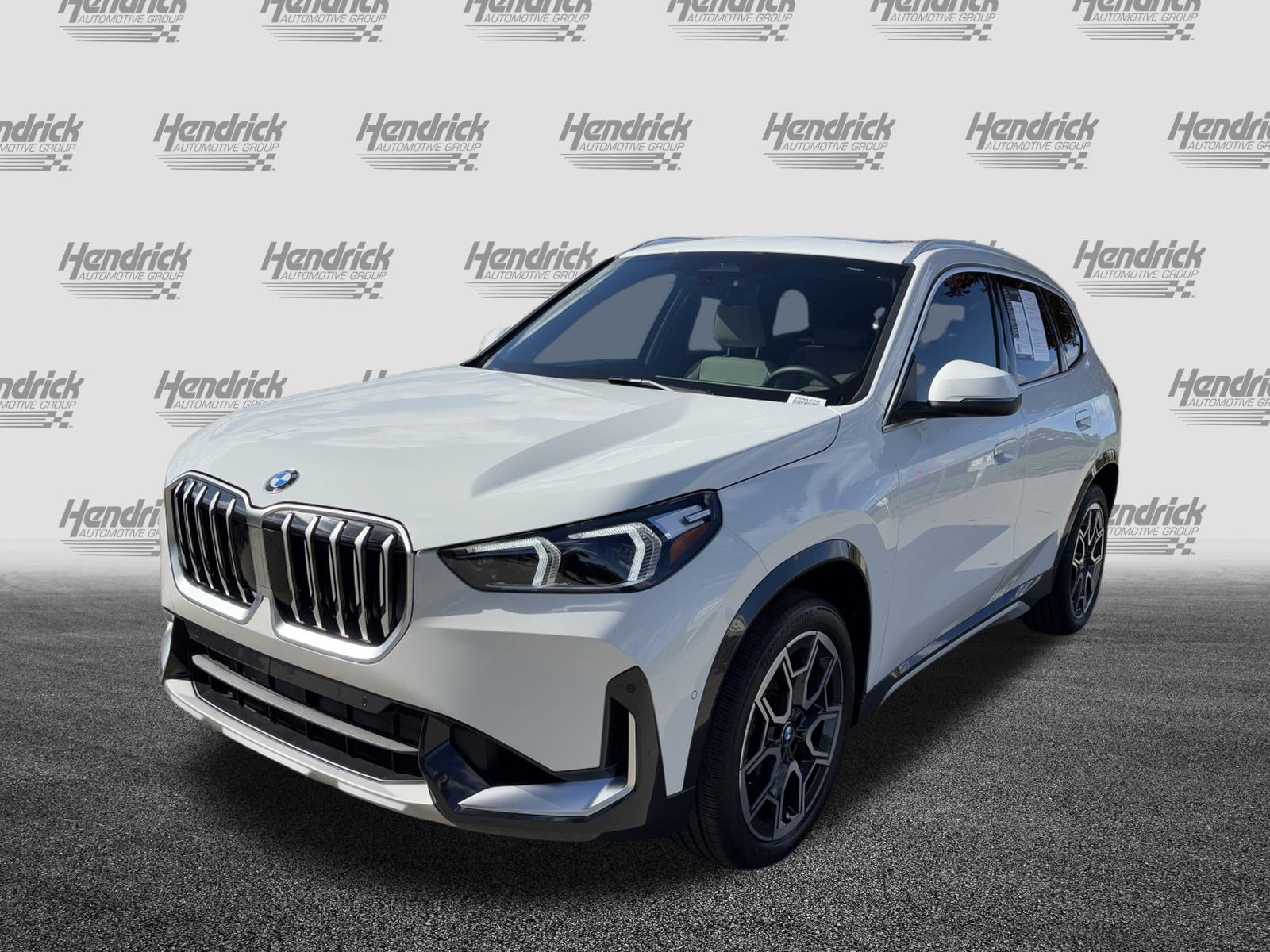 Certified 2025 BMW X1 xDrive28i w/ Convenience Package image 5