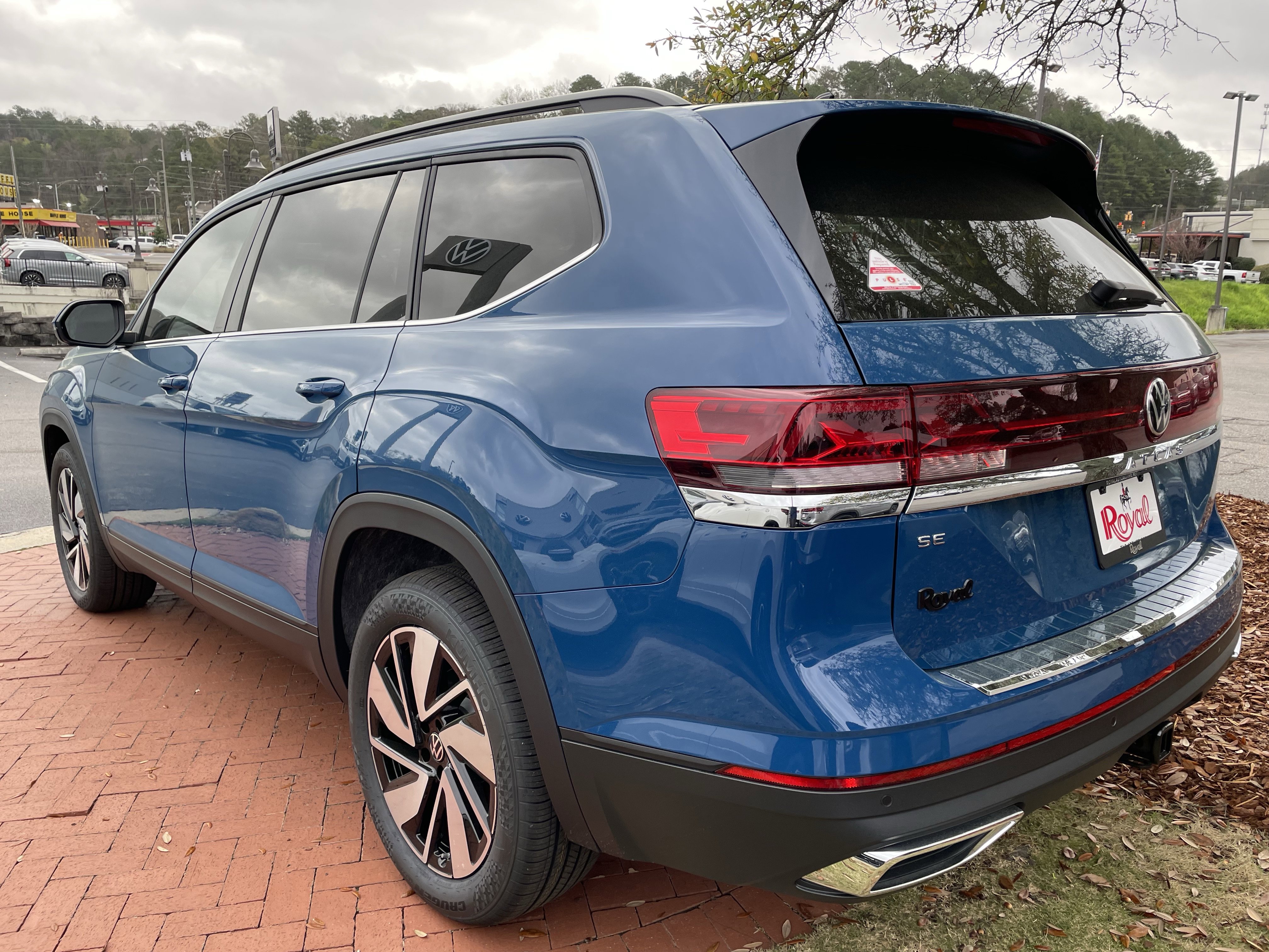 New 2026 Volkswagen Atlas SE image 6