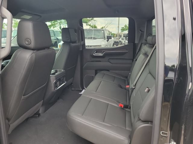 New 2026 GMC Sierra 1500 SLT w/ SLT Premium Package RWD image 6