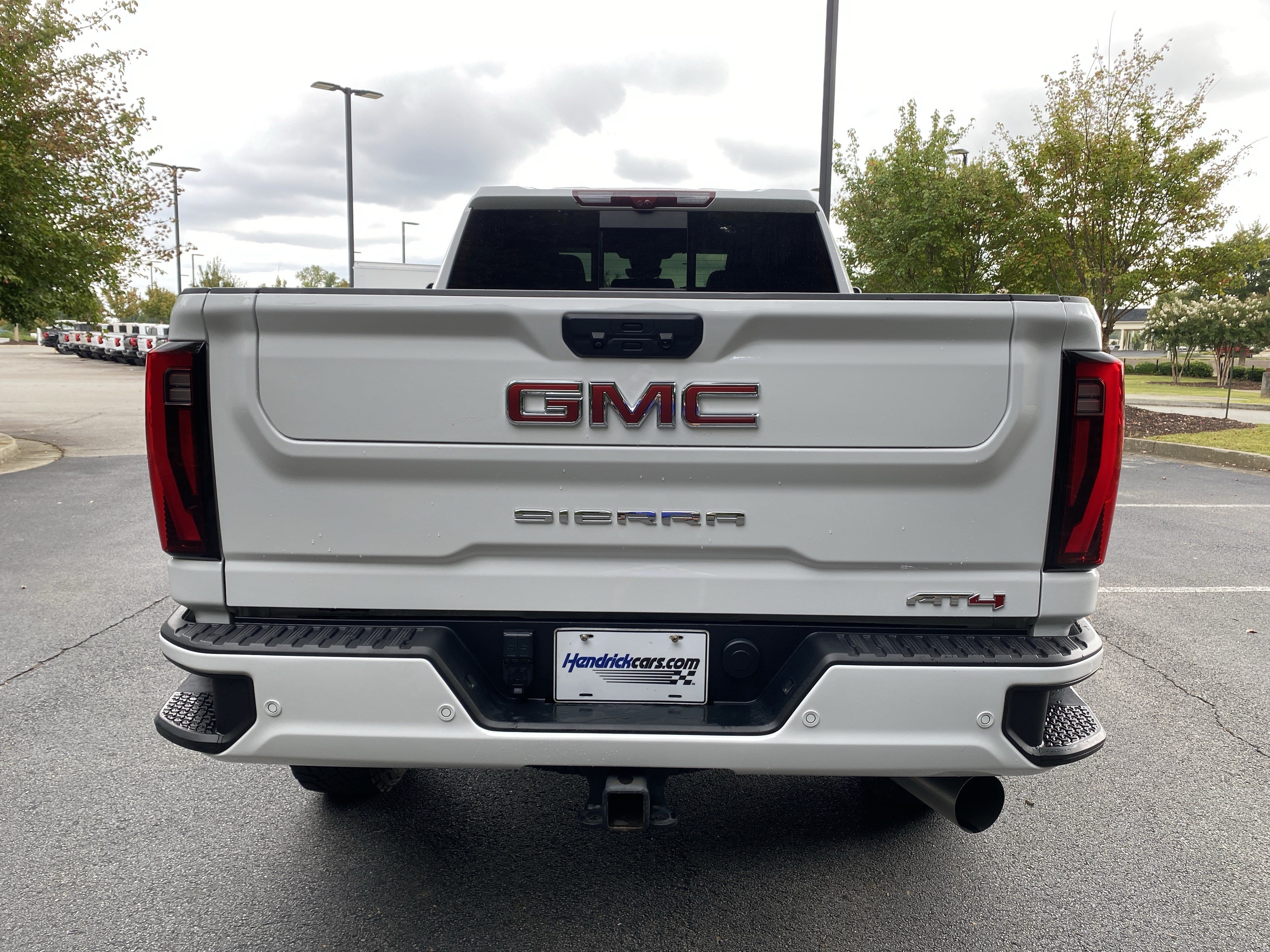 Used 2025 GMC Sierra 2500 AT4 w/ AT4 Premium Plus Package AWD/4WD image 8