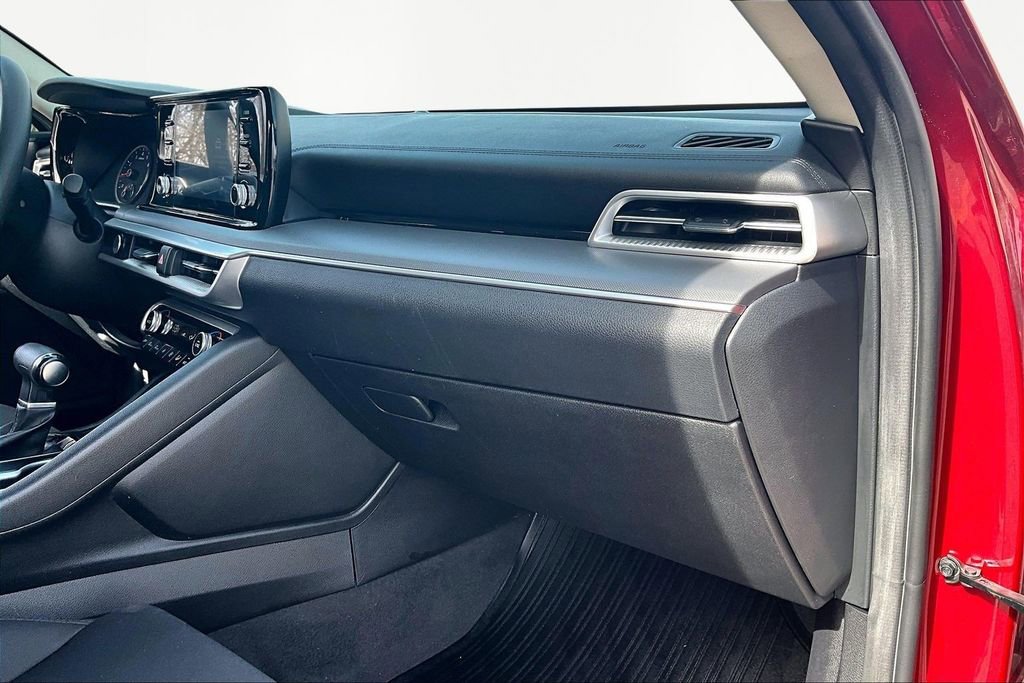 Used 2021 Kia K5 LXS image 17