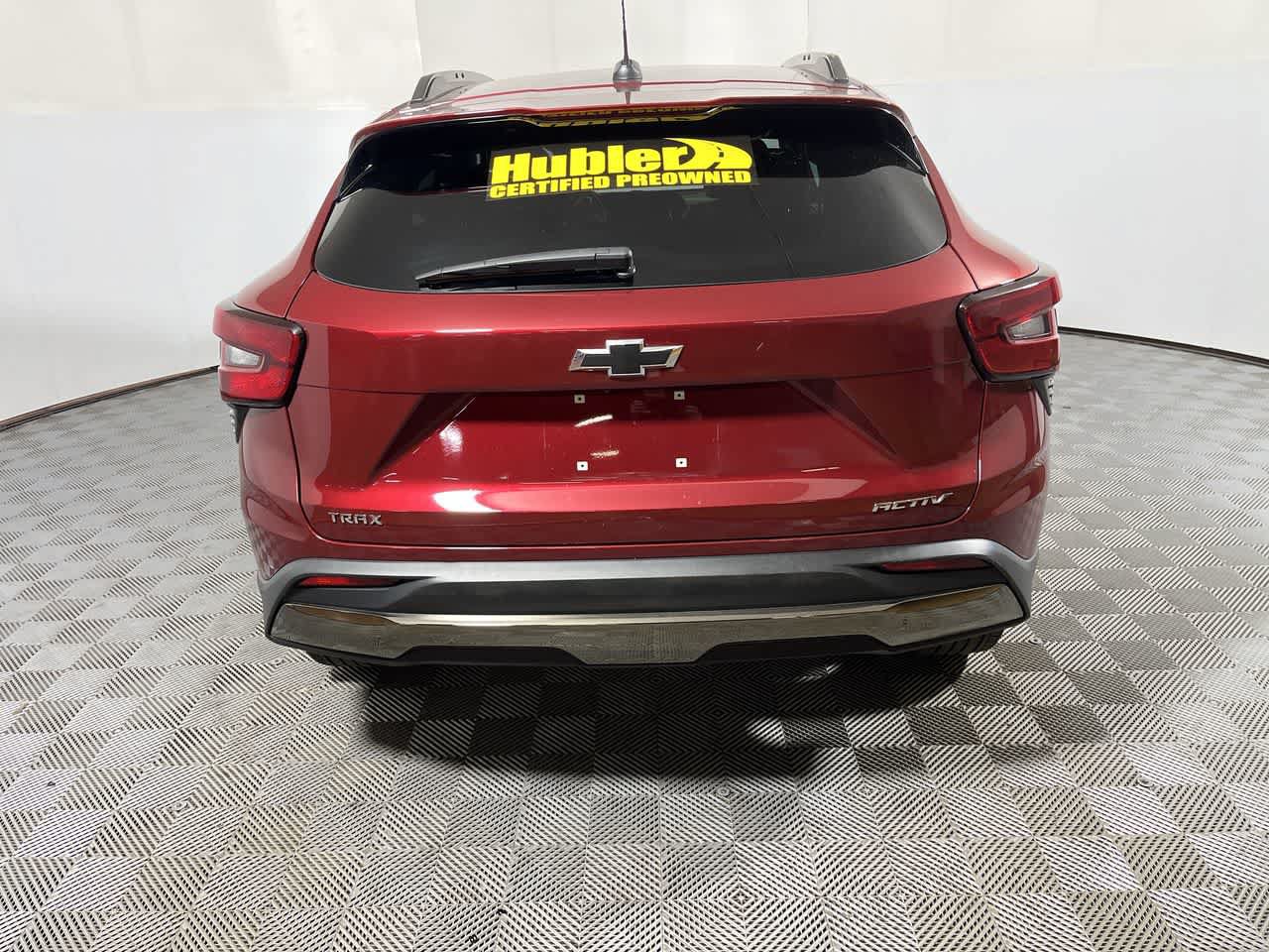 Used 2024 Chevrolet Trax ACTIV w/ Sunroof Package FWD image 7