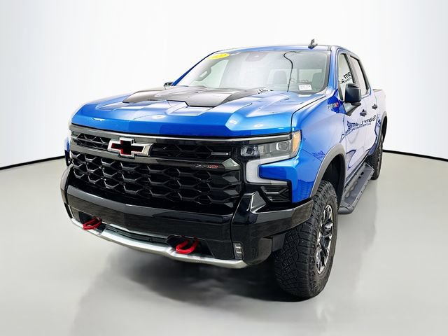 Used 2022 Chevrolet Silverado 1500 ZR2 w/ Technology Package AWD/4WD image 3