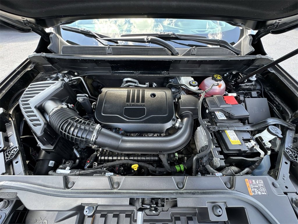 Used 2023 GMC Acadia SLE w/ Driver Convenience Package image 26