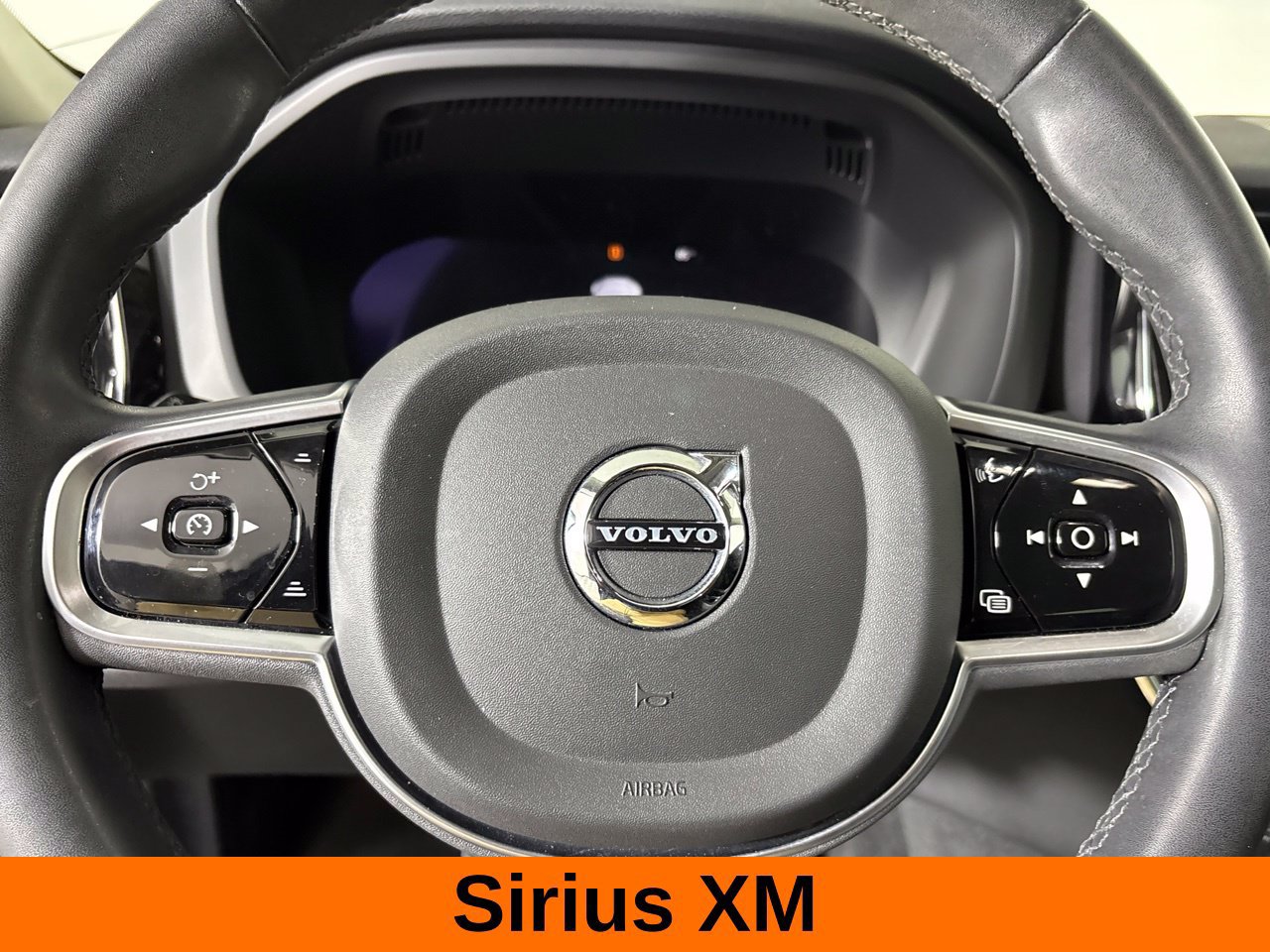 Used 2023 Volvo XC60 B5 Plus AWD/4WD image 15
