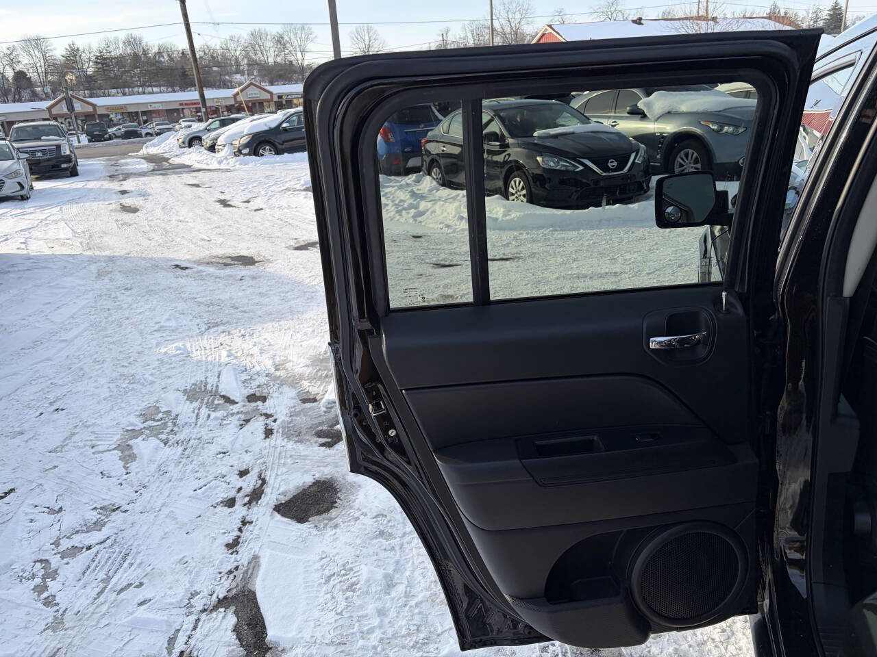 Used 2015 Jeep Patriot High Altitude image 16