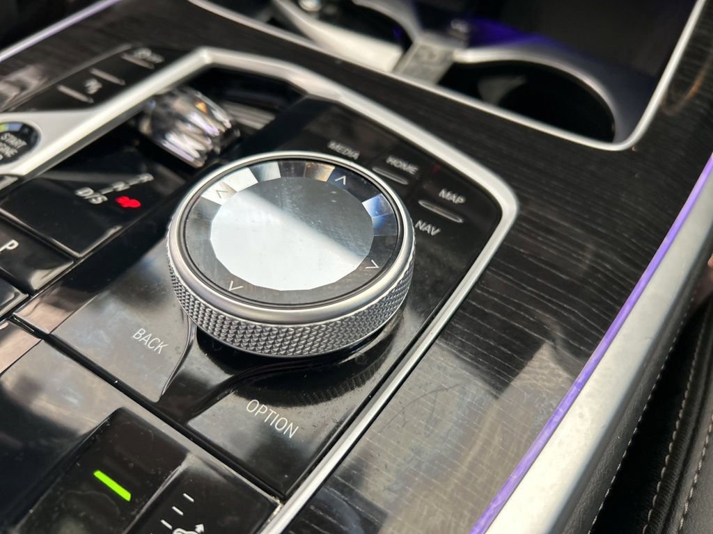 Used 2024 BMW X7 xDrive40i w/ M Sport Package image 63