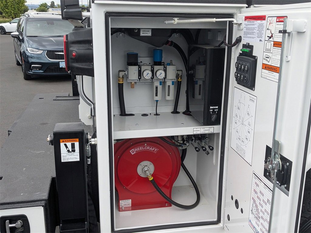 New 2024 RAM 5500 Tradesman image 16