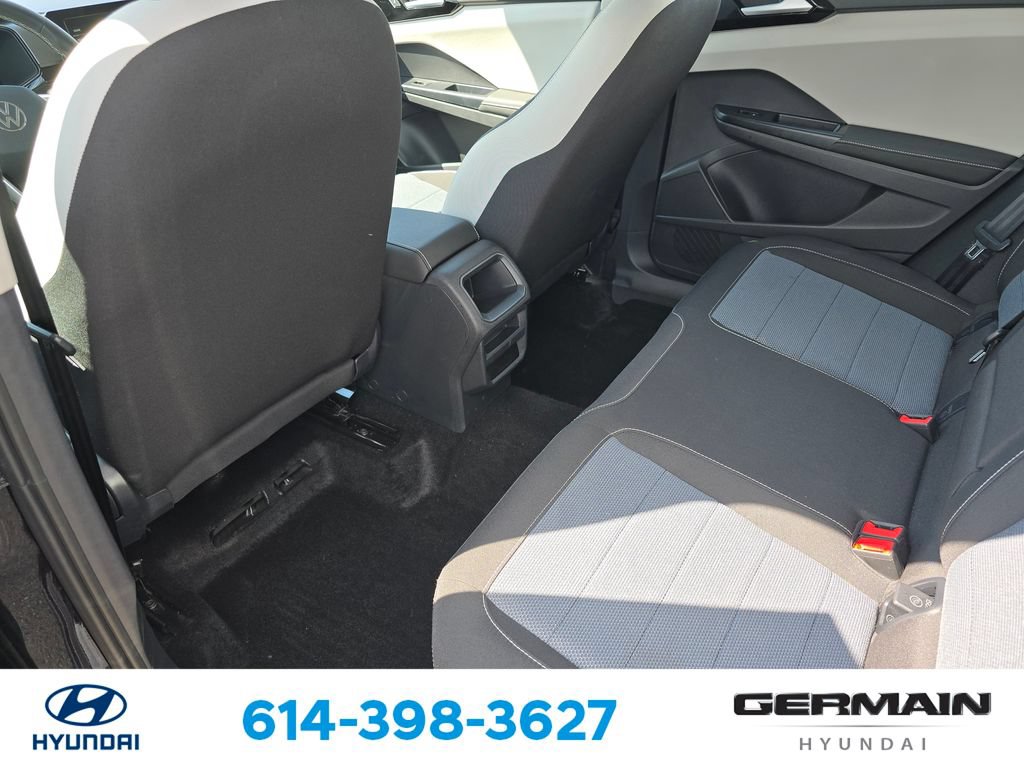 Used 2025 Volkswagen Taos S AWD/4WD image 19