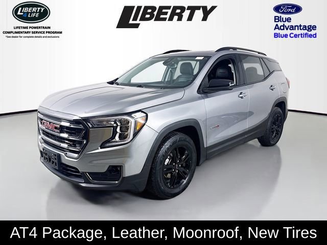 Used 2024 GMC Terrain AT4 image 3