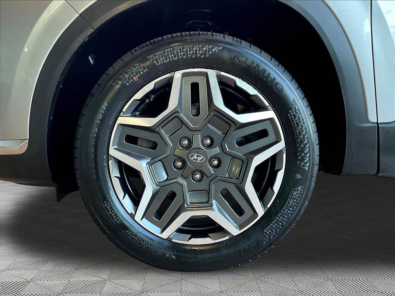 Used 2023 Hyundai Santa Fe SEL Premium AWD/4WD image 33