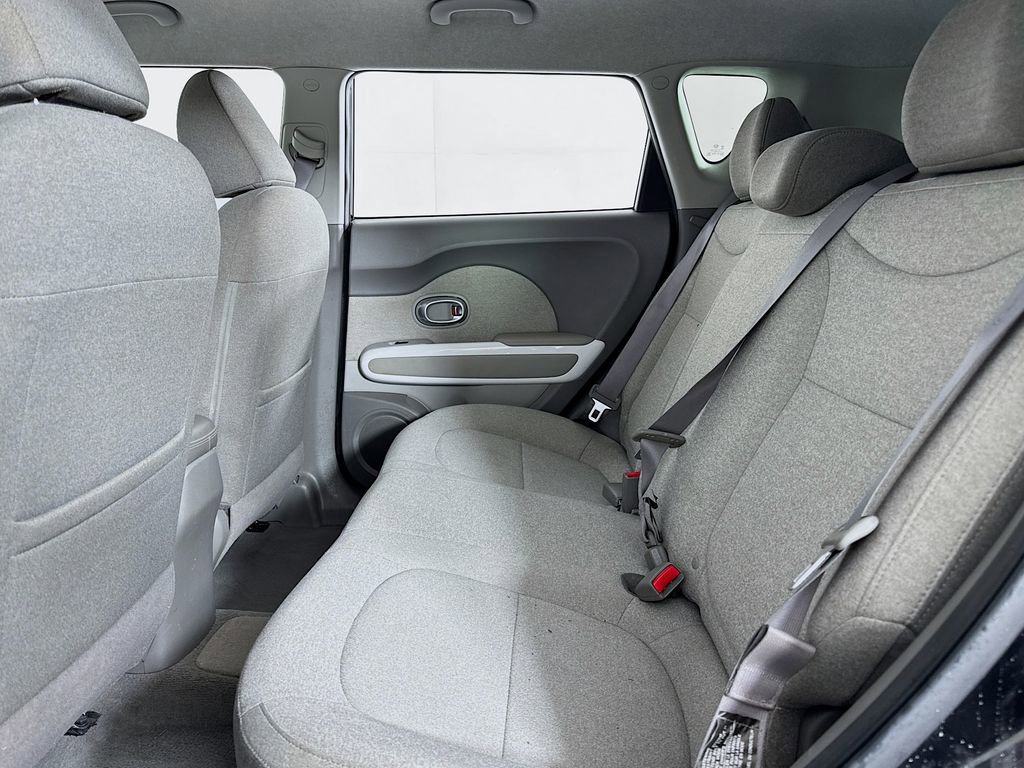 Used 2016 Kia Soul EV FWD image 12