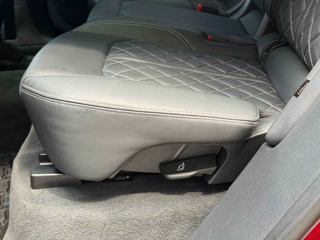 Used 2022 Audi SQ8 Prestige AWD/4WD image 91