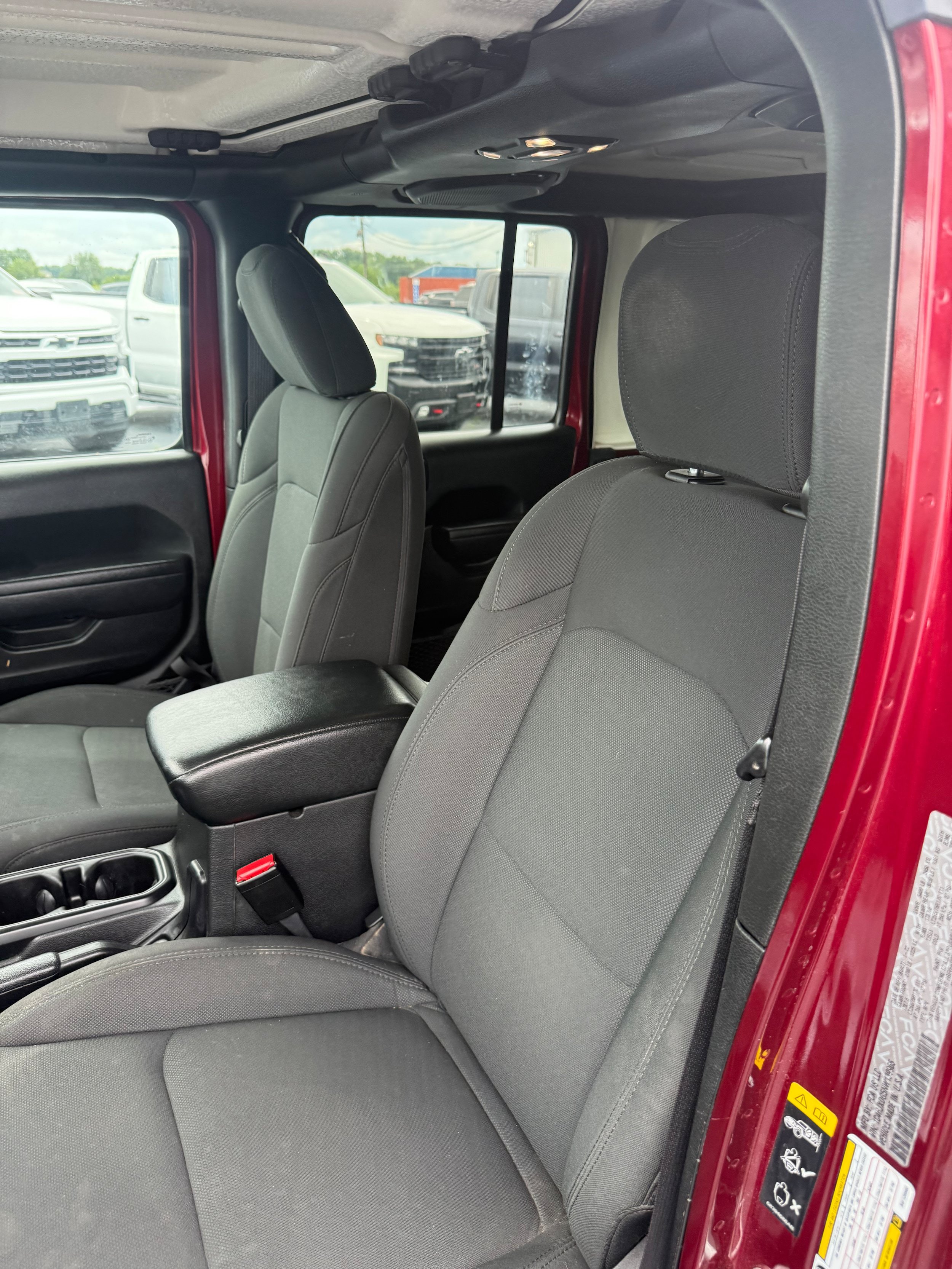 Used 2022 Jeep Wrangler Unlimited Sport AWD/4WD image 13