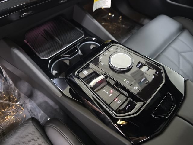 Used 2026 BMW 530i xDrive w/ Premium Package AWD/4WD image 22