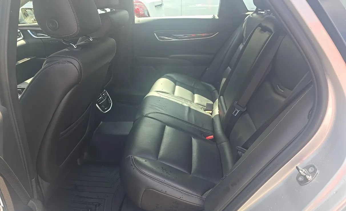 Used 2016 Cadillac XTS Luxury FWD image 6
