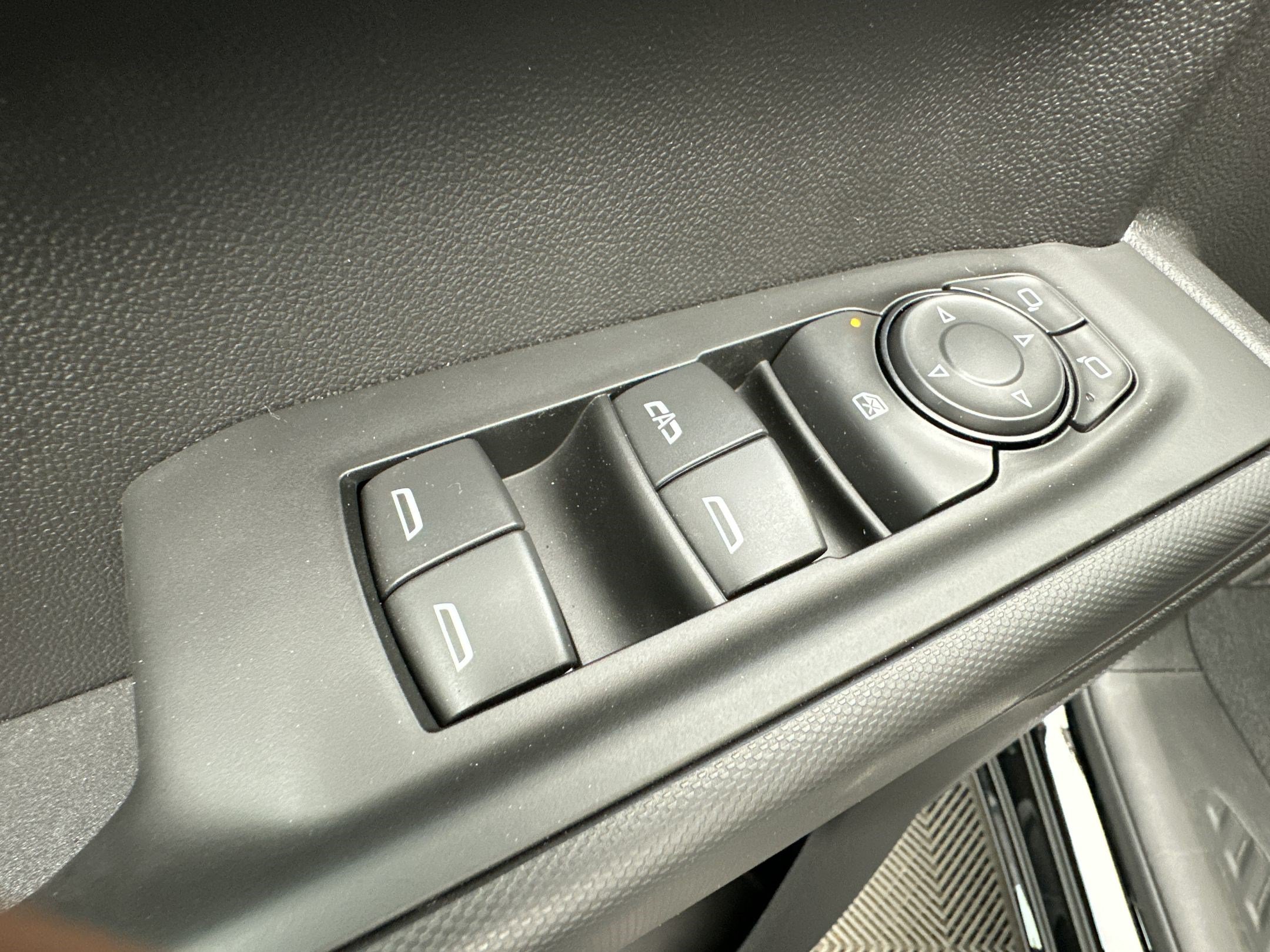 New 2026 Chevrolet Silverado 1500 Custom Trail Boss w/ LPO, Dark Essentials Package AWD/4WD image 12