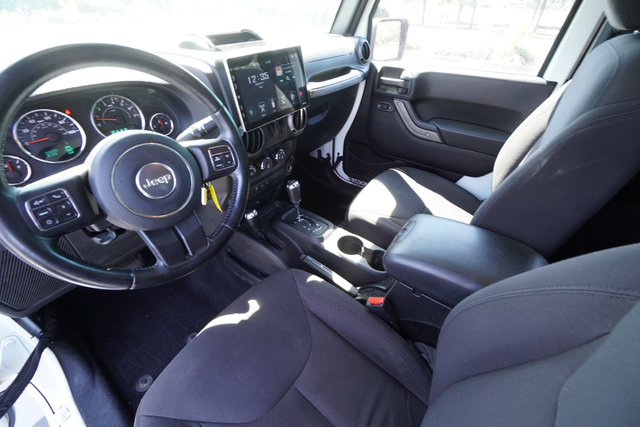 Used 2015 Jeep Wrangler Sport AWD/4WD image 18