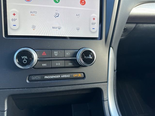 Used 2024 Ford Edge SE image 18