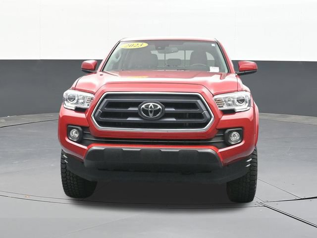 Used 2023 Toyota Tacoma SR5 RWD image 2