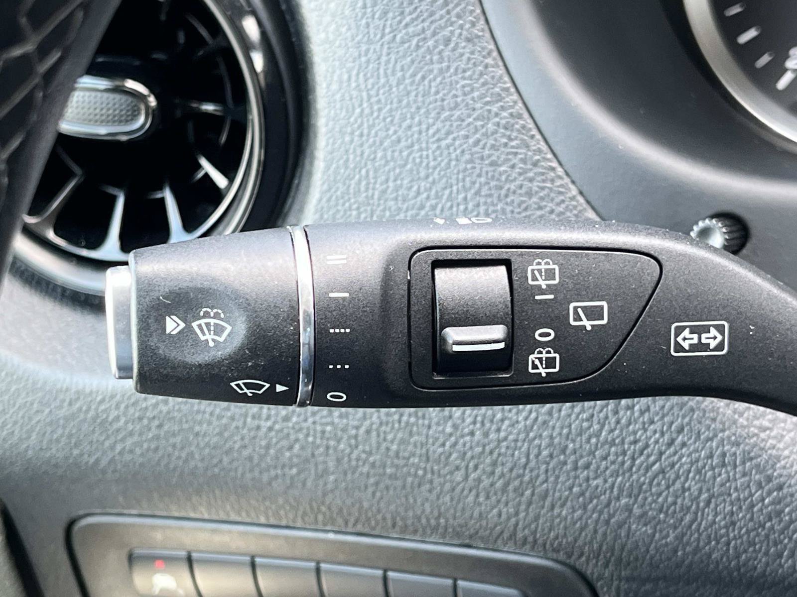 Used 2023 Mercedes-Benz Metris Passenger image 30