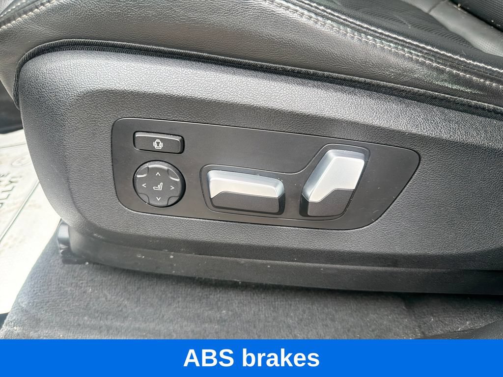 Used 2023 BMW X5 xDrive40i w/ M Sport Package AWD/4WD image 15