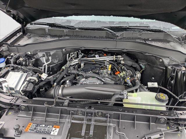 New 2025 Ford Explorer Active image 16
