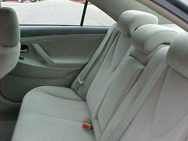 Used 2011 Toyota Camry LE w/ LE Extra-Value Pkg image 13