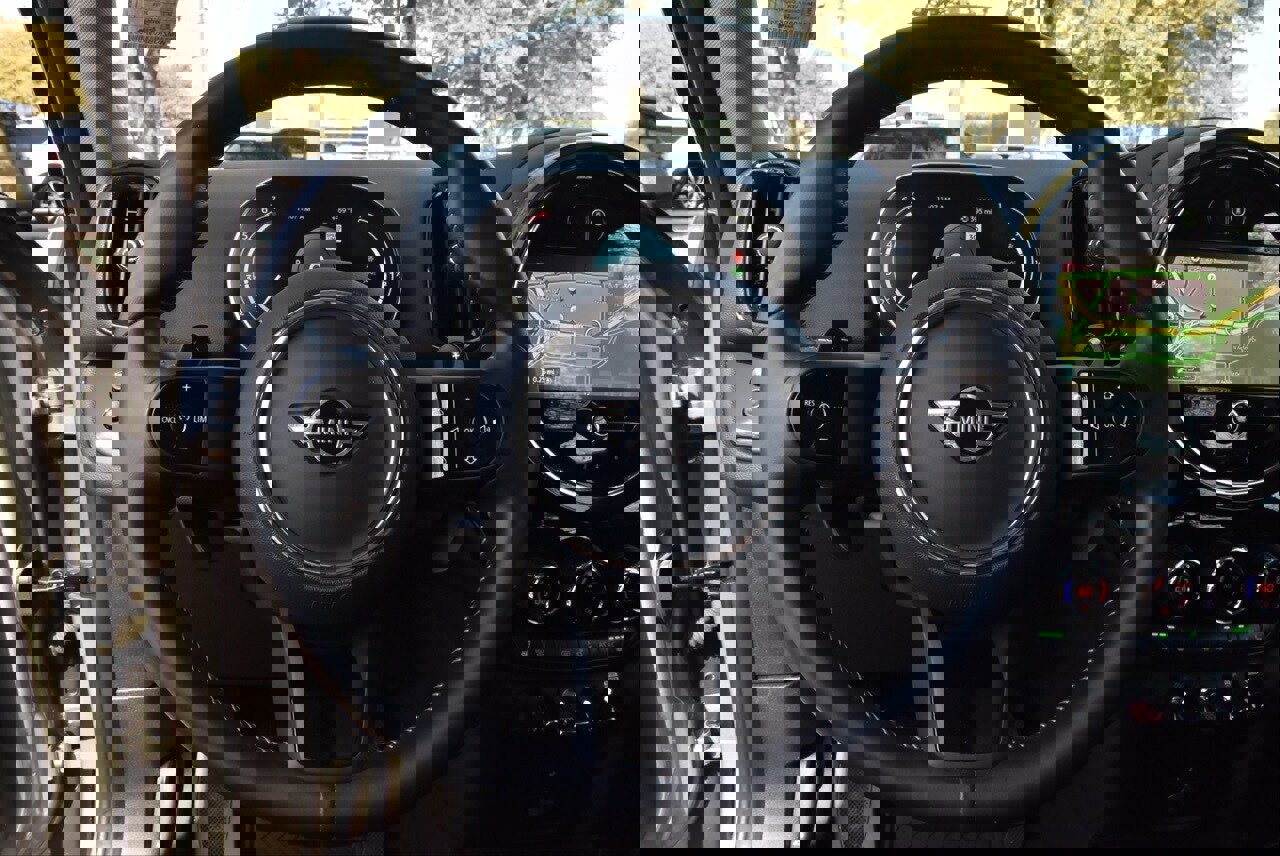 Used 2024 MINI Cooper Countryman S w/ Premium Package image 21