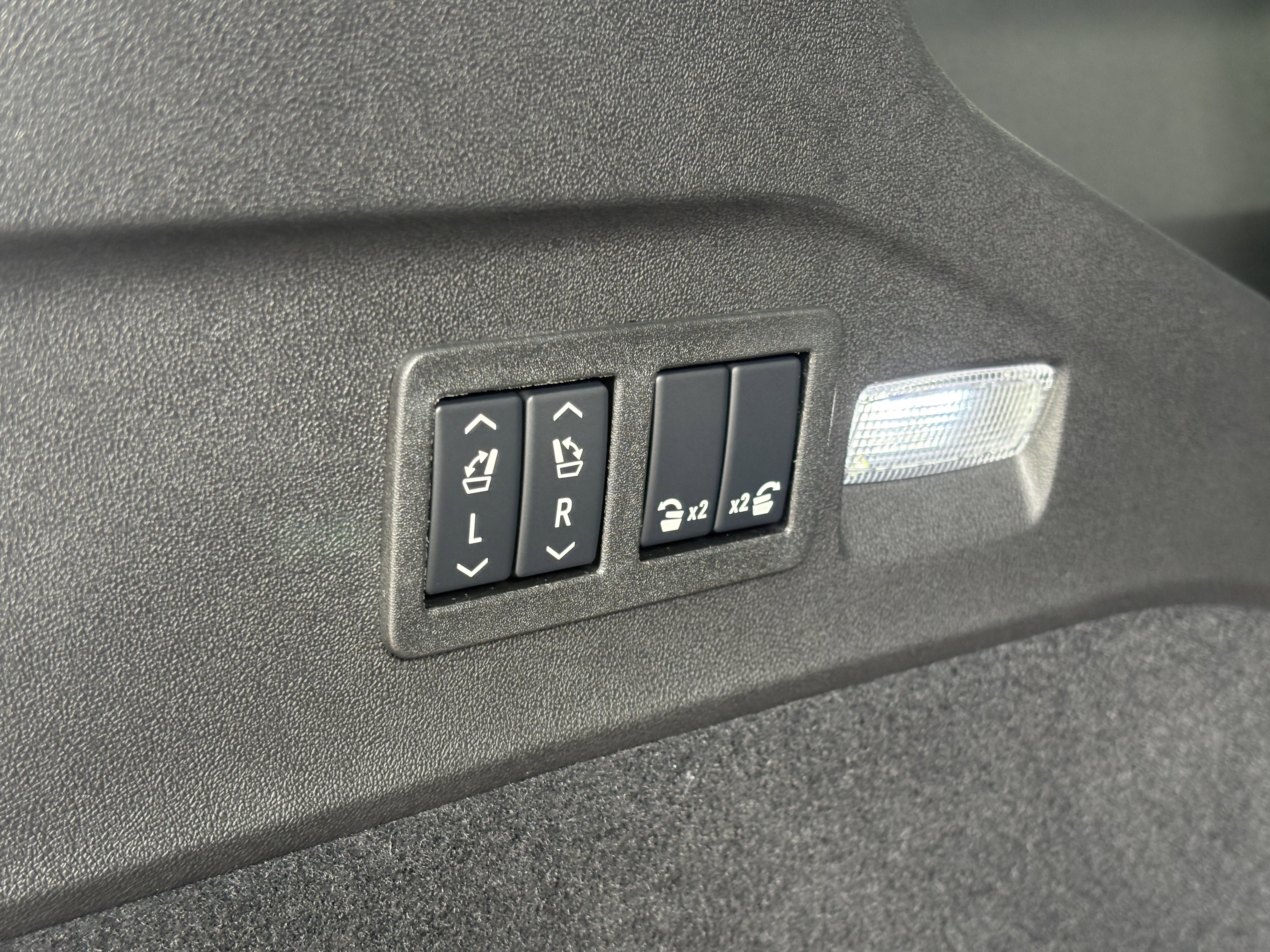 New 2026 Cadillac Escalade IQL Sport 1 image 10