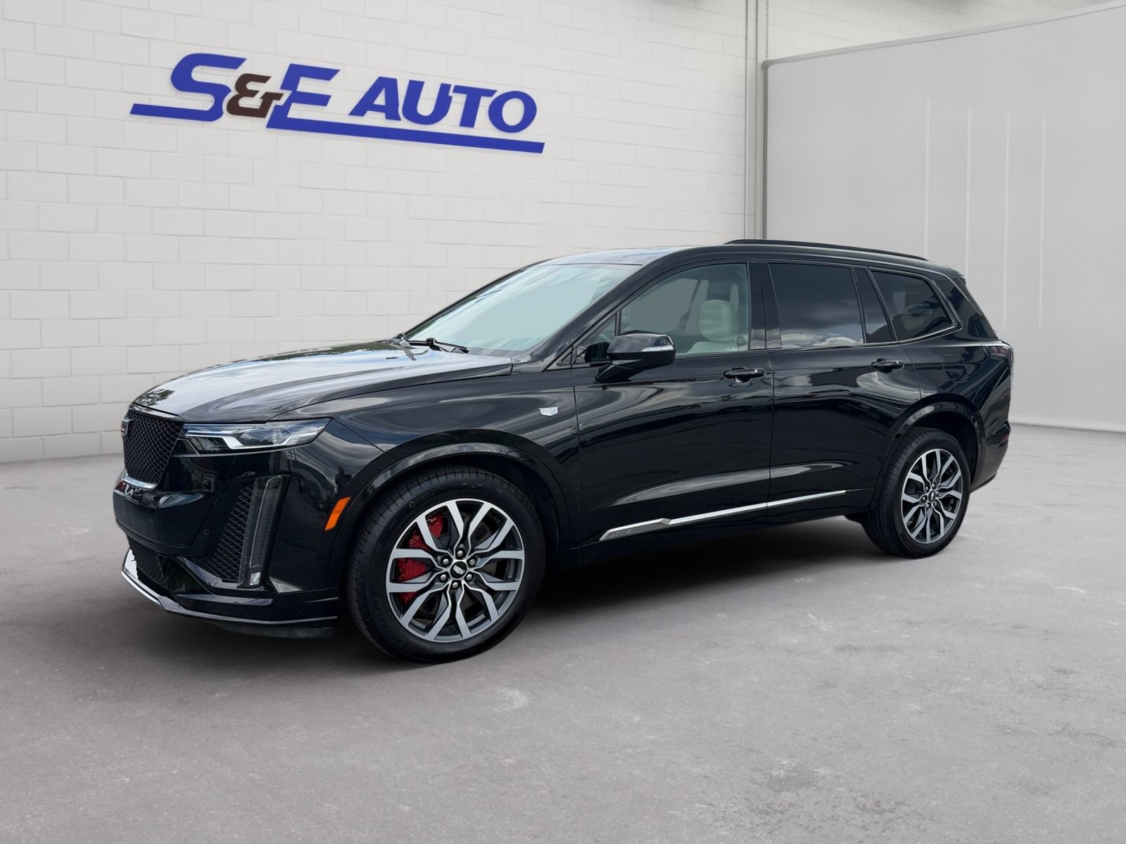 Used 2024 Cadillac XT6 Sport