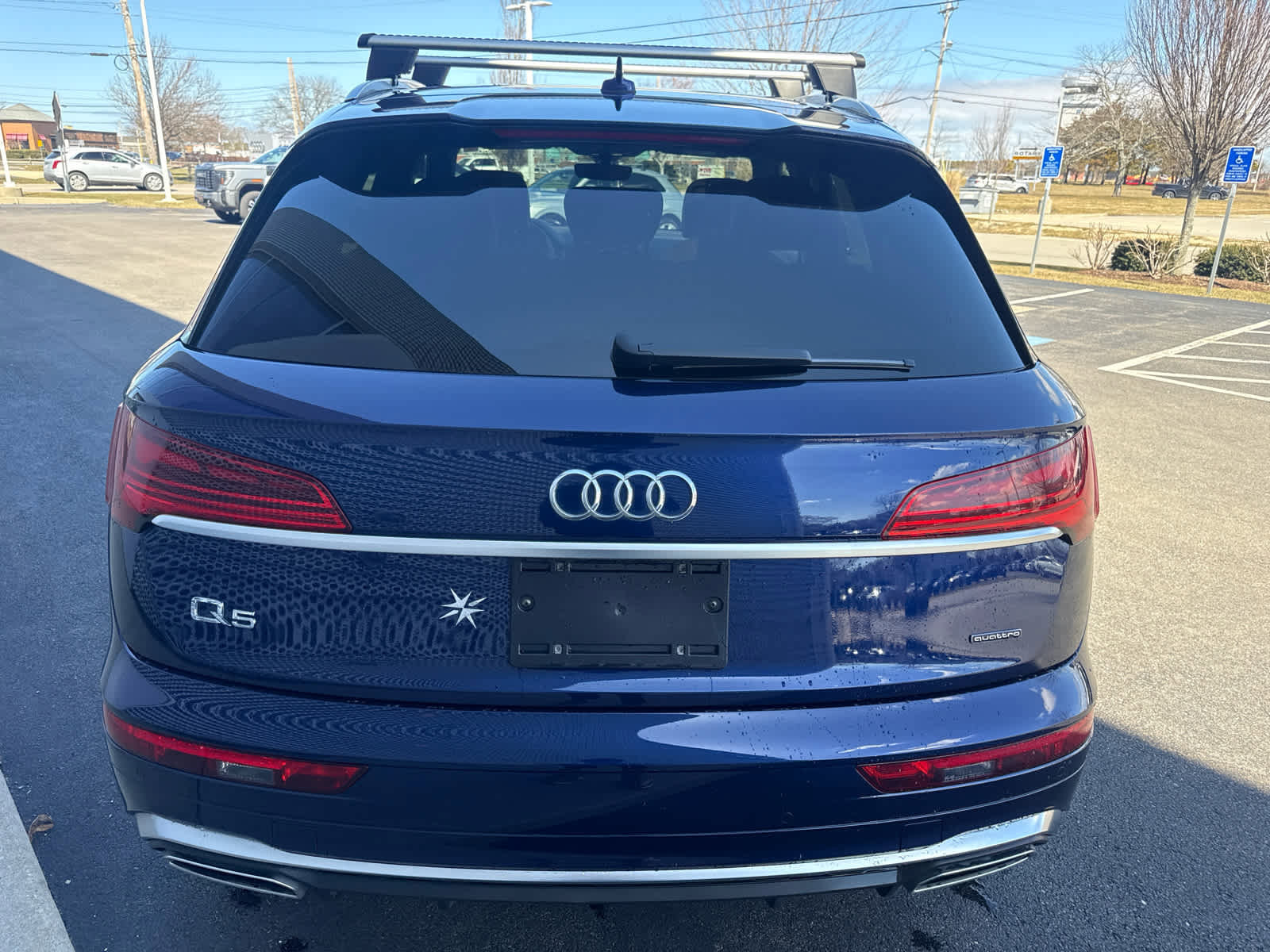 Used 2023 Audi Q5 2.0T Premium w/ Convenience Package image 18