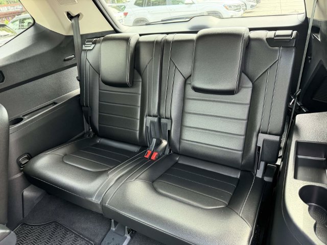Certified 2023 Volkswagen Atlas SEL Premium AWD/4WD image 11